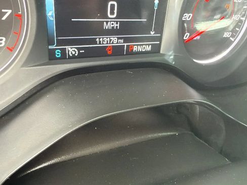 Used 2017 Chevrolet Camaro LT w/ Technology Package RWD image 18