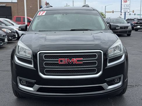 Used 2017 GMC Acadia Limited SLT FWD image 2