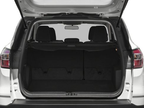 Used 2017 Ford Escape SE w/ Equipment Group 201A image 15