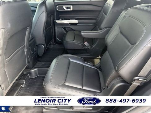 Used 2023 Ford Explorer XLT w/ Equipment Group 202A image 11