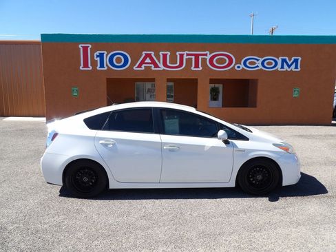 Used 2015 Toyota Prius Persona Series image 1