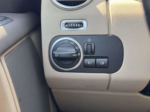 Used 2013 Land Rover LR4 HSE AWD/4WD image 18