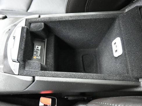 Used 2018 Cadillac XT5 Luxury image 25