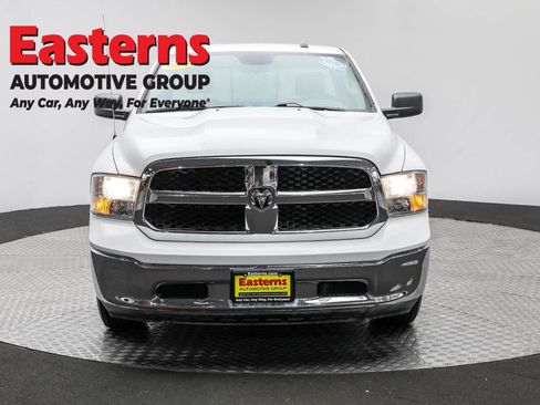 Used 2019 RAM 1500 Classic SLT image 2