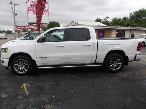 Used 2022 RAM 1500 Laramie w/ Sport Appearance Package AWD/4WD image 4