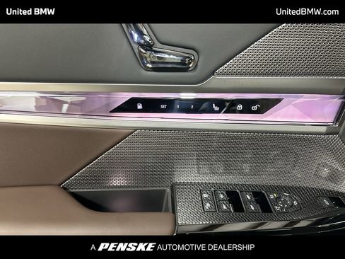 New 2026 BMW 750e xDrive w/ Premium Package image 11