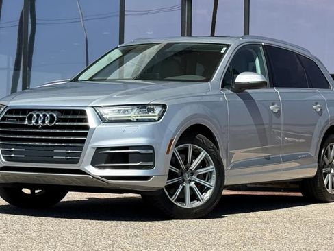 Used 2019 Audi Q7 Premium Plus image 3