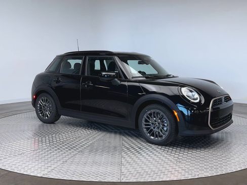 New 2026 MINI Cooper S image 2