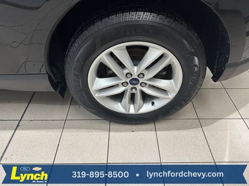Used 2017 Ford Edge SEL w/ Equipment Group 201A AWD/4WD image 25