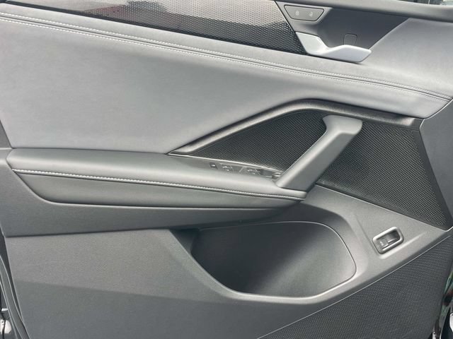Certified 2026 Volkswagen Tiguan SE FWD image 16