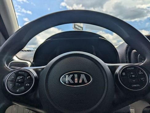 Used 2021 Kia Soul LX FWD image 29