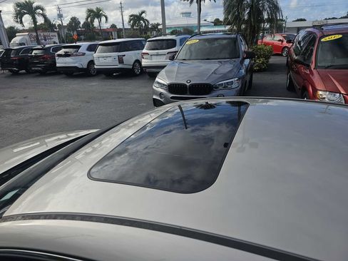 Used 2023 MAZDA MAZDA3 s image 17