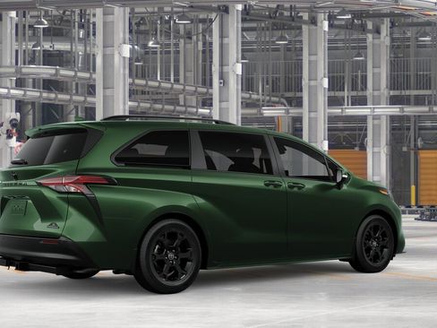 New 2026 Toyota Sienna XLE Woodland Edition AWD/4WD image 10