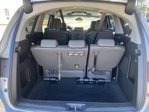 Certified 2024 Honda Odyssey Touring image 38