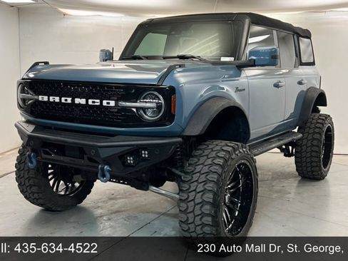 Used 2024 Ford Bronco Outer Banks w/ Sasquatch Package AWD/4WD image 1