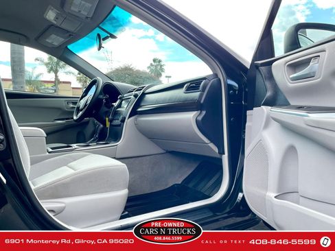 Used 2016 Toyota Camry LE FWD image 13