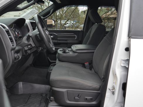 Used 2019 RAM 2500 Big Horn image 3