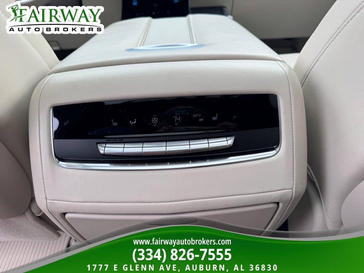 Used 2026 Cadillac Escalade Platinum Sport w/ LPO, ONYX Package AWD/4WD image 29