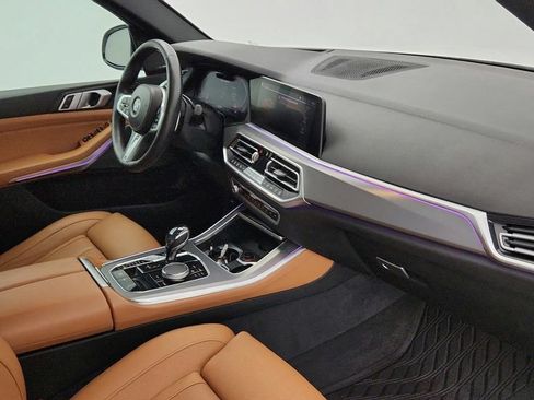 Used 2019 BMW X5 xDrive40i w/ M Sport Package AWD/4WD image 25