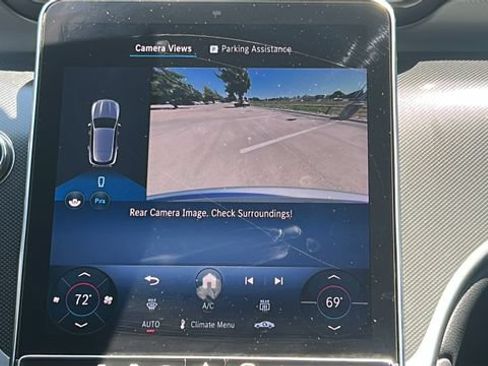 Used 2025 Mercedes-Benz GLC 350e 4MATIC image 21