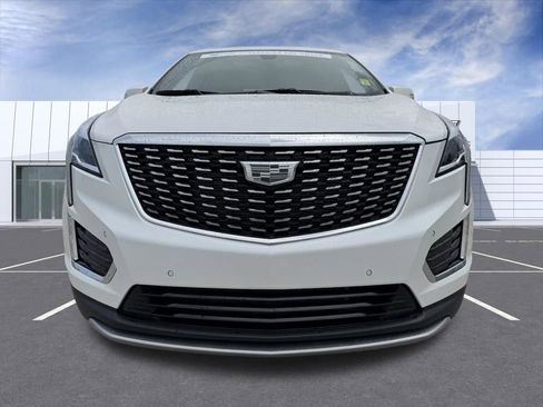 Certified 2023 Cadillac XT5 Premium Luxury FWD image 6
