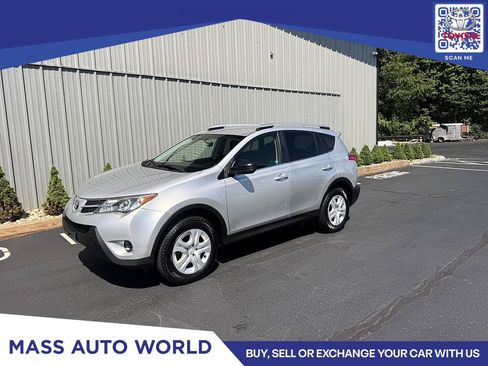 Used 2015 Toyota RAV4 LE AWD/4WD image 2