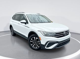 Used 2022 Volkswagen Tiguan S image 1