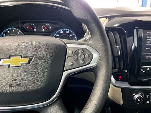 Used 2022 Chevrolet Traverse LS AWD/4WD image 24
