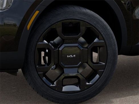 New 2025 Kia Sorento SX Prestige w/ Olive Brown Leather Package image 9