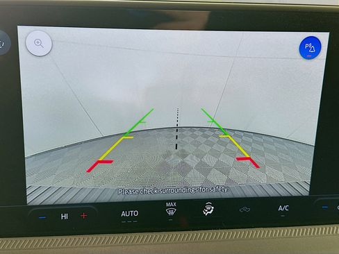 Used 2025 Ford Maverick XL image 22