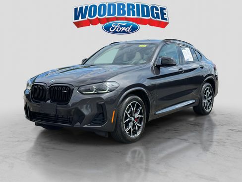 Used 2023 BMW X4 M40i w/ Premium Package image 2