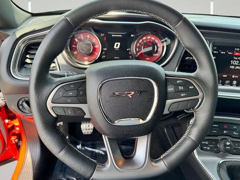 Used 2016 Dodge Challenger SRT Hellcat RWD image 19