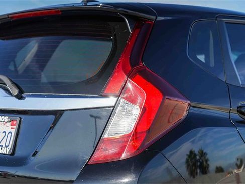 Used 2020 Honda Fit EX image 11