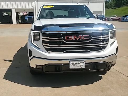 Used 2023 GMC Sierra 1500 SLT w/ SLT Premium Package AWD/4WD image 3