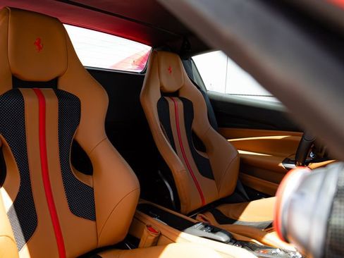 Used 2023 Ferrari F8 Tributo RWD image 34