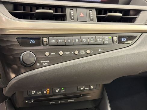 Used 2020 Lexus ES 350 w/ Premium Package FWD image 25