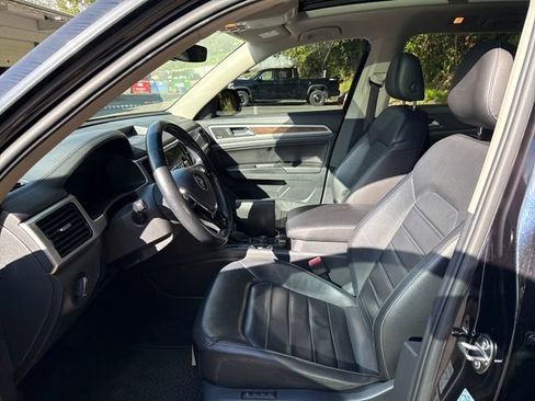 Used 2018 Volkswagen Atlas SEL Premium AWD/4WD image 14