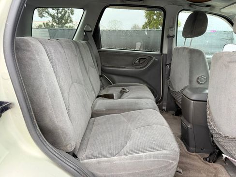 Used 2004 MAZDA Tribute LX w/ Luxury Pkg image 20