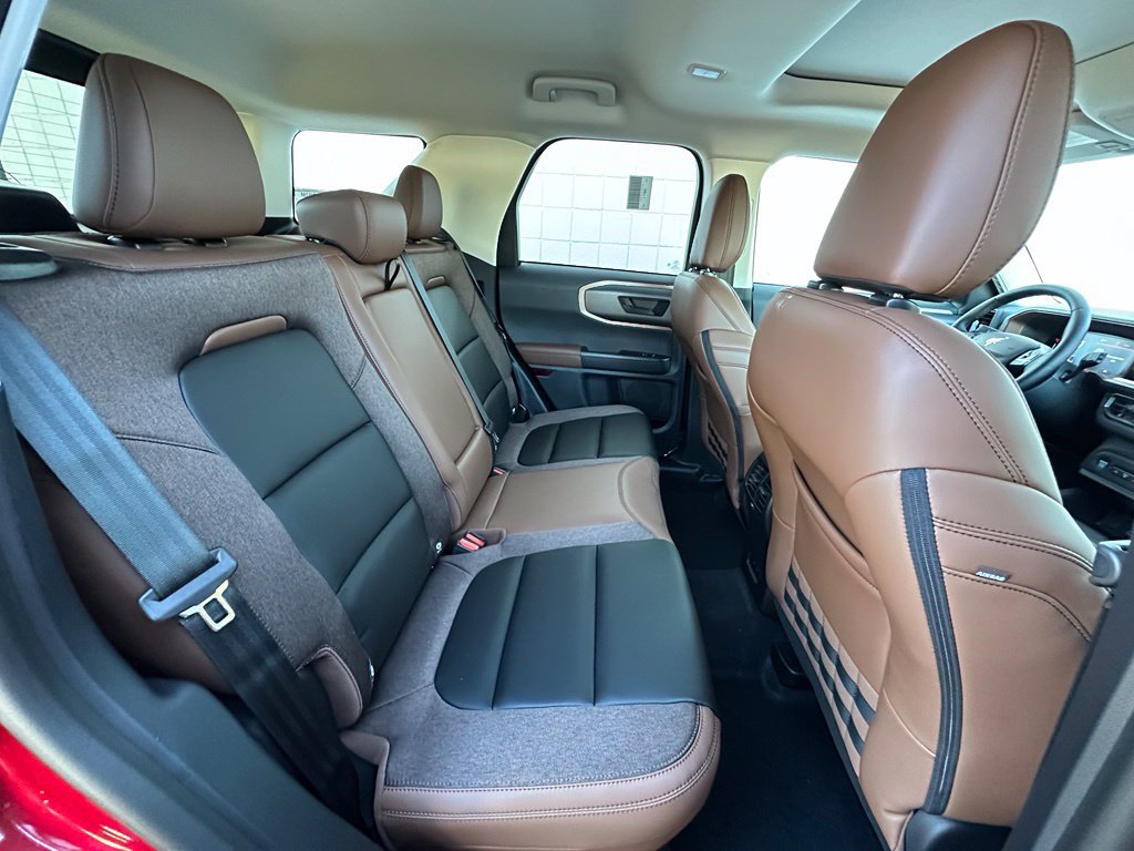 New 2026 Ford Bronco Sport Outer Banks w/ Outer Banks Tech Package+ AWD/4WD image 25