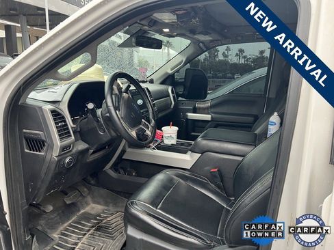 Used 2019 Ford F250 Lariat w/ Lariat Ultimate Package image 4