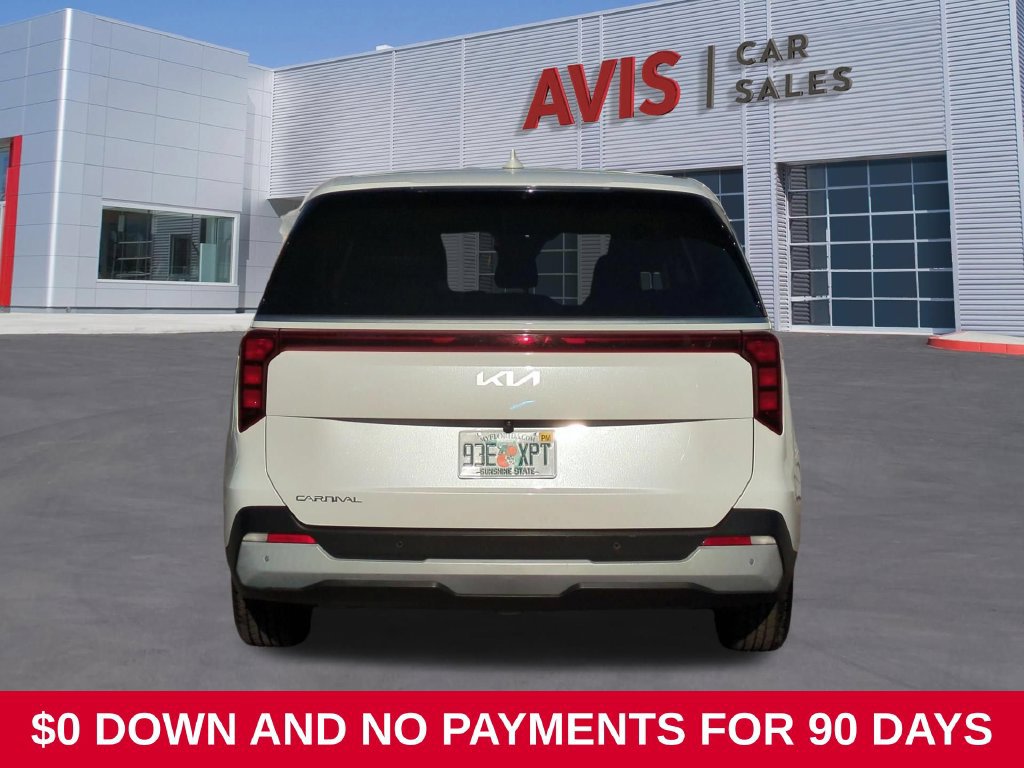 Used 2025 Kia Carnival FWD image 6