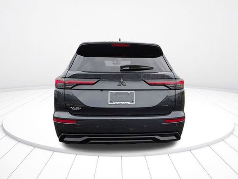 New 2026 Mitsubishi Outlander LE FWD image 4