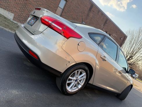 Used 2015 Ford Focus SE image 54
