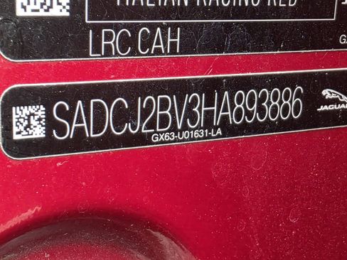 Used 2017 Jaguar F-PACE Premium image 28