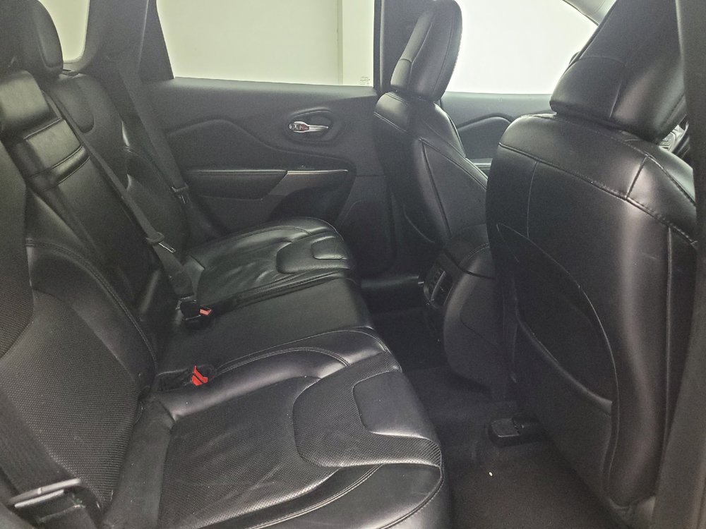 Used 2019 Jeep Cherokee Limited AWD/4WD image 19