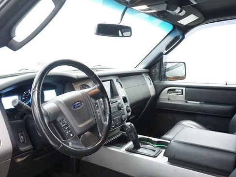Used 2017 Ford Expedition EL XLT w/ Equipment Group 202A image 27