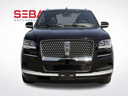 Used 2023 Lincoln Navigator Reserve AWD/4WD image 6