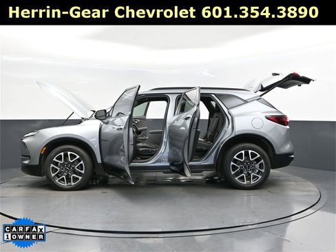 Used 2024 Chevrolet Blazer RS w/ Driver Confidence II Package image 47