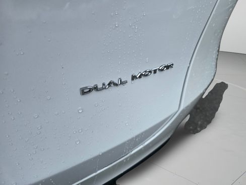 Used 2020 Tesla Model Y Long Range AWD/4WD image 34