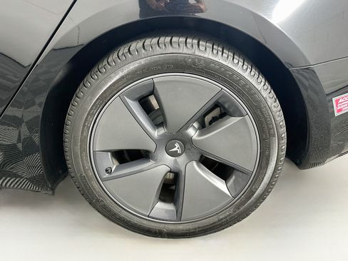 Used 2023 Tesla Model 3 Standard Range RWD image 11